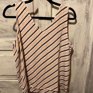 Ann taylor v neck sleeveless shell NWT